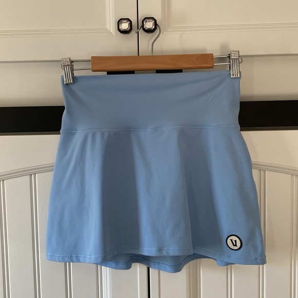 VUORI Women’s Volley Skirt Size XS Light Blue High Rise - Picture 3 of 5